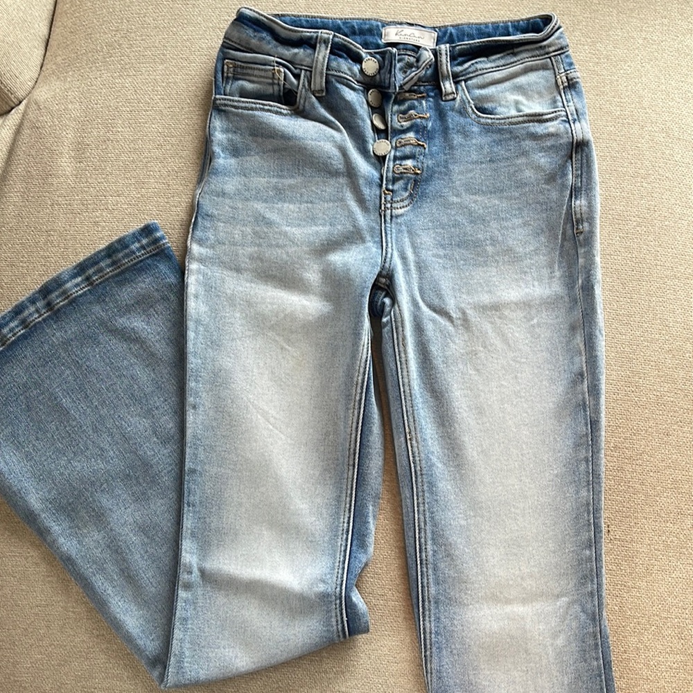 Kancan high rise flare jeans. Size 25.